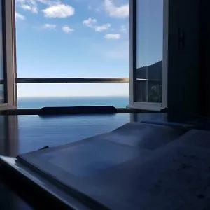 https://casa-costanza.hotelitalianriviera.com
