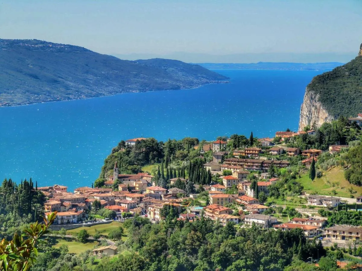 Casa La Pief 3 Blue By Gardadomusmea Apartment Tremosine Italy